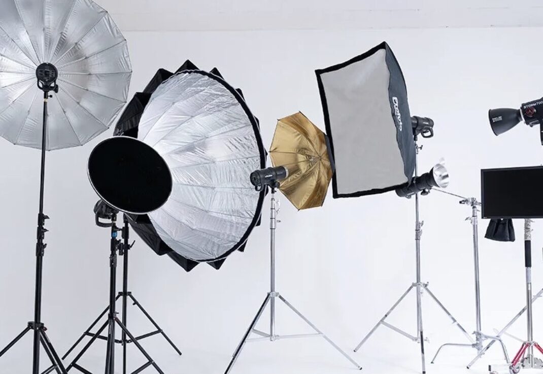 Studio WCP - Chaises rouges